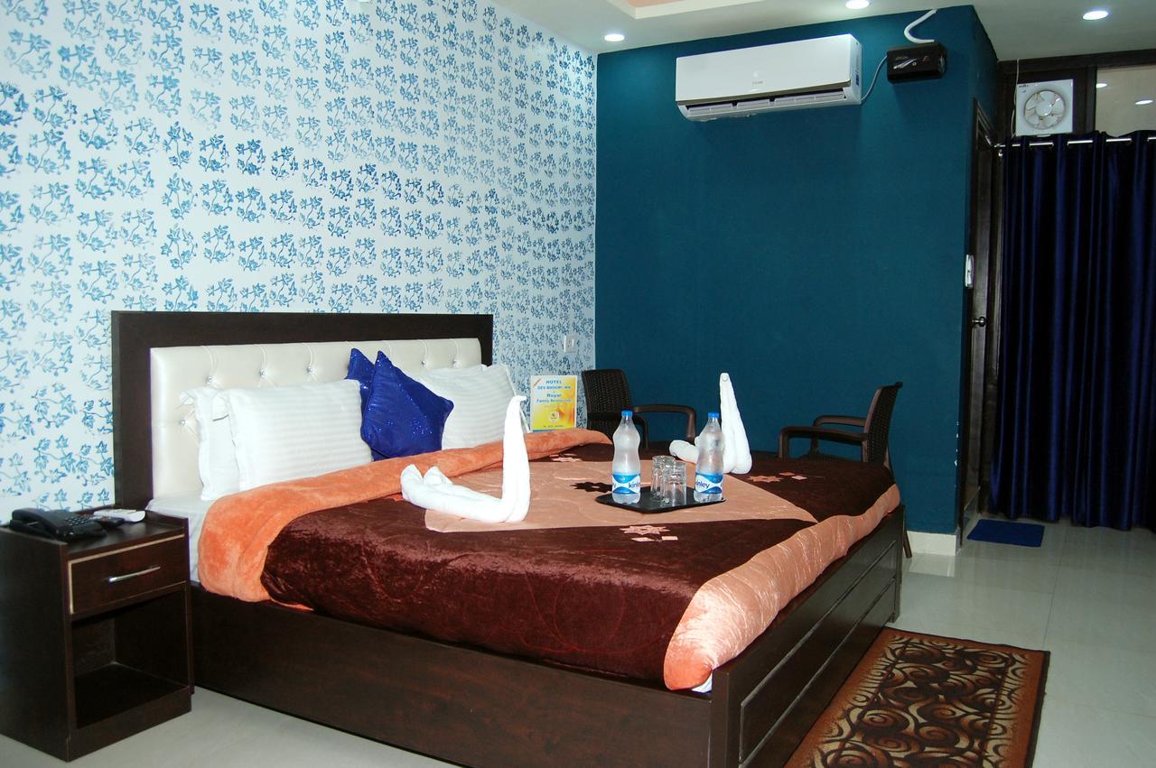 Hotel Devbhoomi Inn Rishīkesh Eksteriør bilde